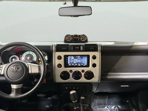 Used 2010 Toyota FJ Cruiser 4WD image 14