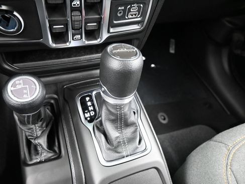 New 2026 Jeep Gladiator Sport image 19