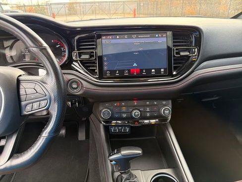 Used 2024 Dodge Durango GT image 17