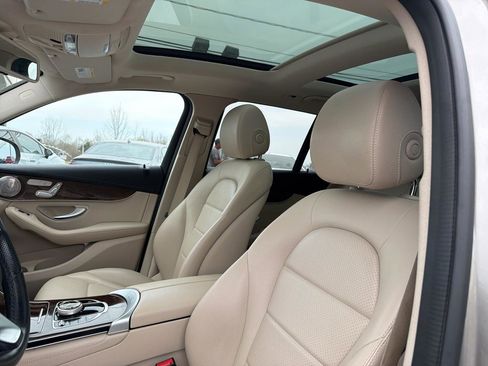 Used 2019 Mercedes-Benz GLC 300 4MATIC image 22