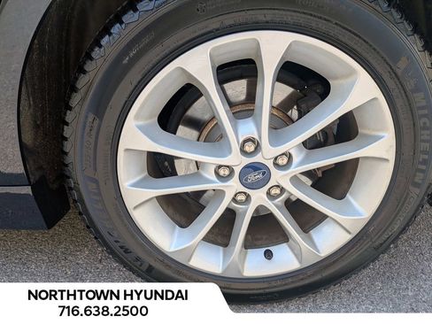 Used 2020 Ford Fusion SE FWD image 42