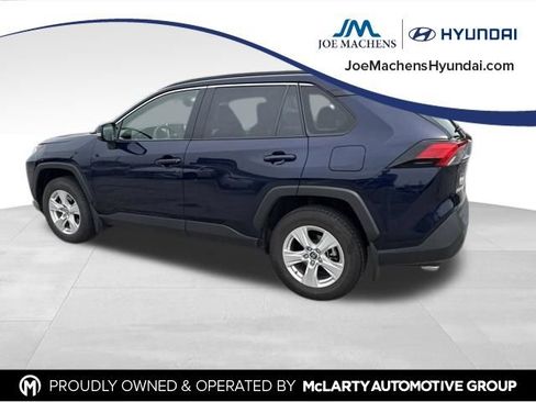 Used 2019 Toyota RAV4 XLE w/ Convenience Package AWD/4WD image 8