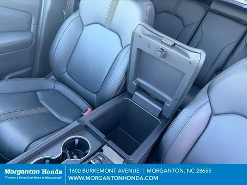 Used 2025 Honda Pilot Touring image 32