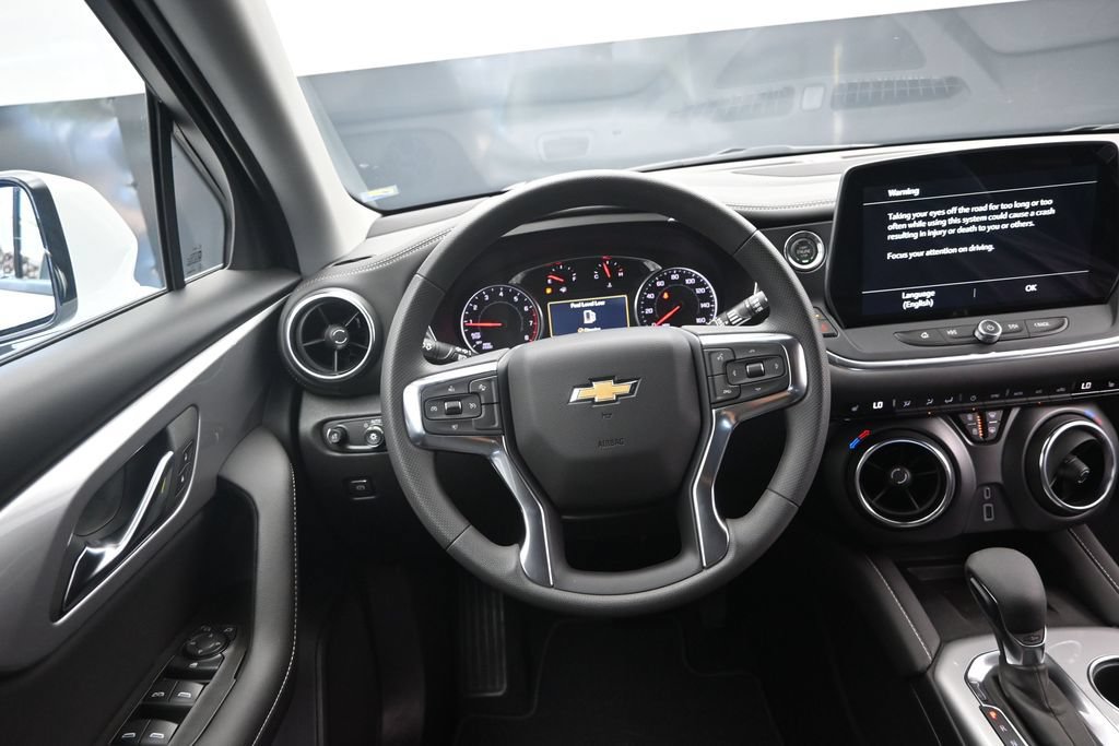 New 2026 Chevrolet Blazer LT w/ Convenience Package FWD image 29