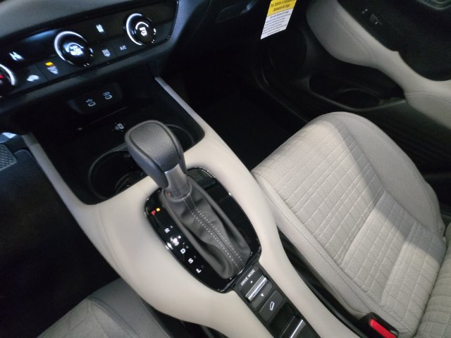 Used 2027 Honda HR-V LX image 18
