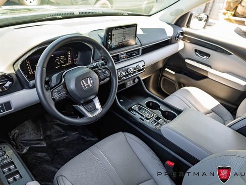 Used 2025 Honda Pilot Elite image 22
