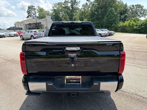 Used 2022 Toyota Tundra Limited w/ Power Package RWD image 6