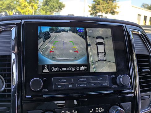 Certified 2024 Nissan Titan Platinum Reserve w/ Moonroof Package image 21