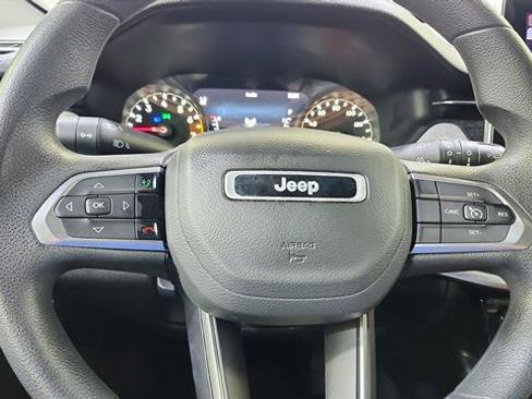 Used 2023 Jeep Compass Sport AWD/4WD image 15