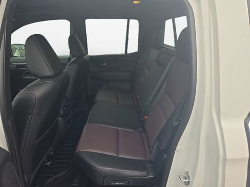 Certified 2024 Honda Ridgeline Black Edition image 13