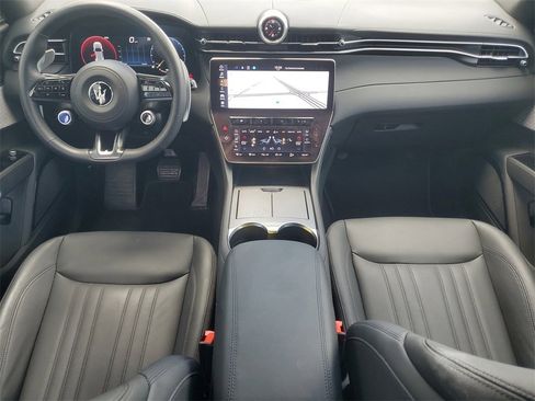 Used 2024 Maserati Grecale GT image 13