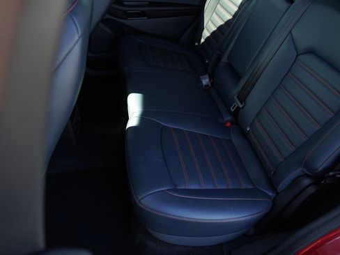 Used 2022 Ford Edge SEL w/ Sport Appearance Package image 11