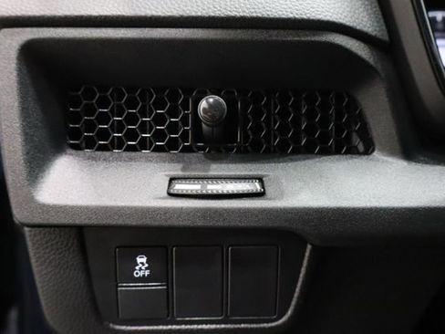 Used 2023 Honda CR-V LX image 18