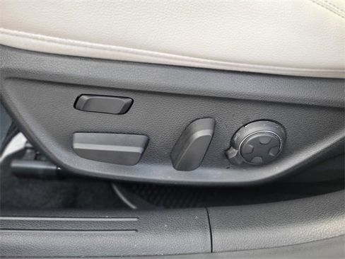 Used 2023 Genesis G70 3.3T w/ Sport Advanced Package image 20