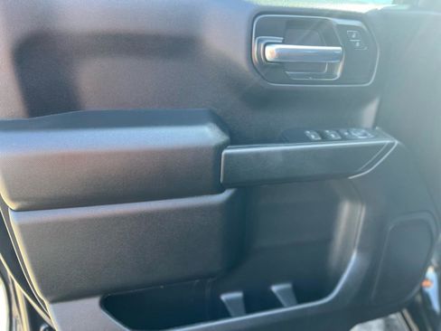 Used 2024 Chevrolet Silverado 1500 Custom image 11