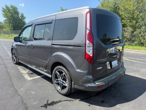 Used 2017 Ford Transit Connect Titanium w/ Titanium Premium Package FWD image 8
