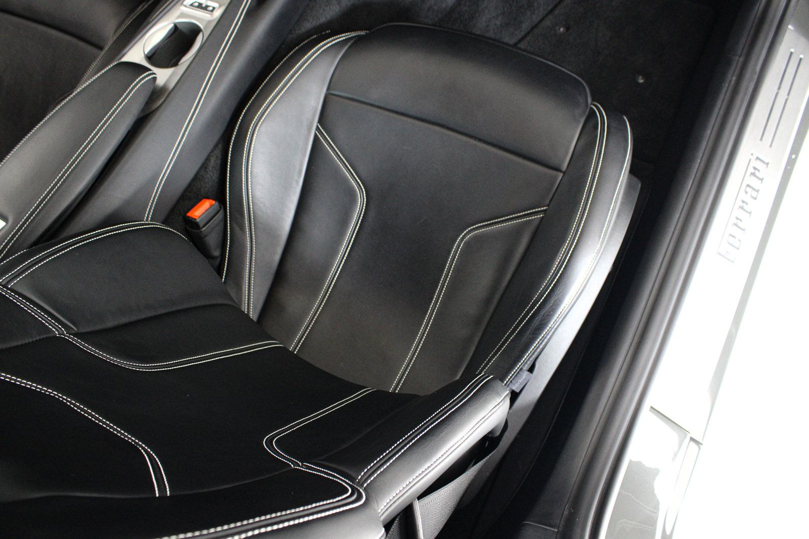 Used 2015 Ferrari F12 Berlinetta RWD image 27