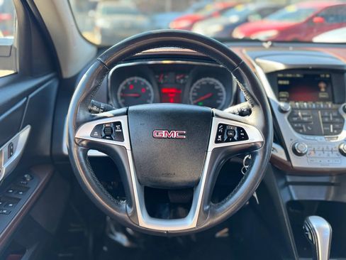 Used 2015 GMC Terrain SLT image 16