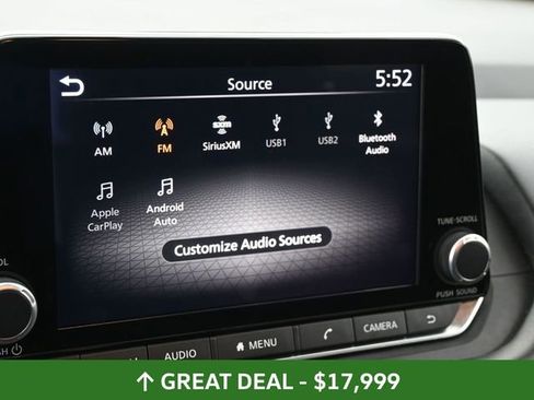 Used 2024 Nissan Rogue SV image 27