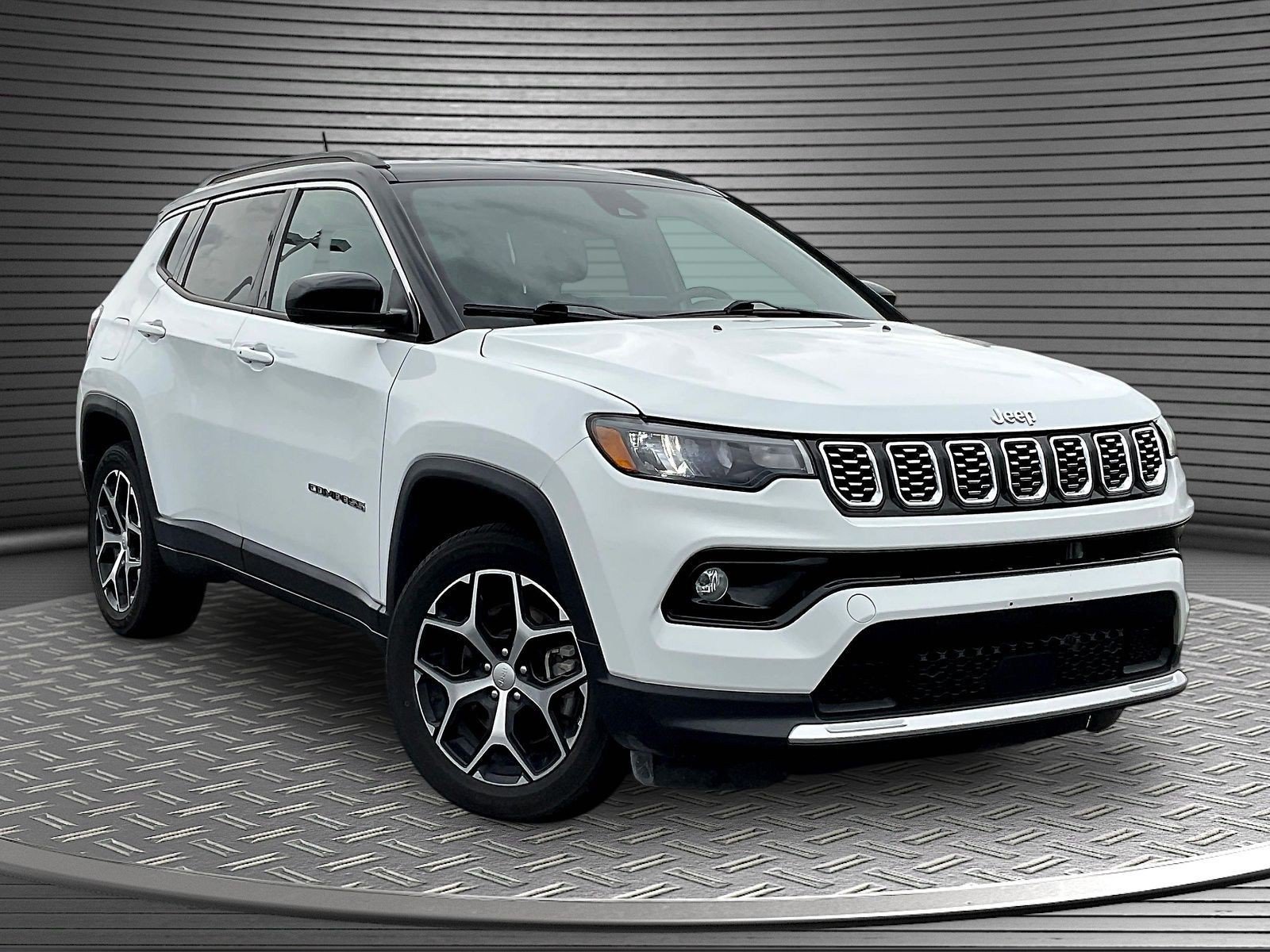 Used 2024 Jeep Compass Limited AWD/4WD image 1