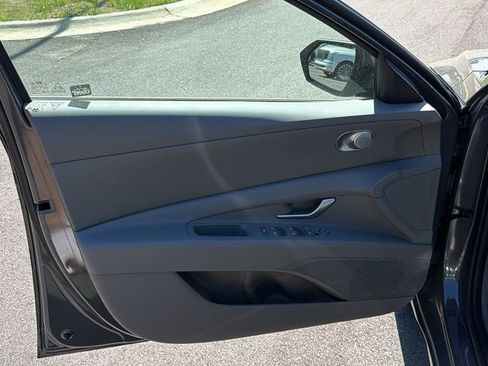 New 2026 Hyundai Elantra SE image 10