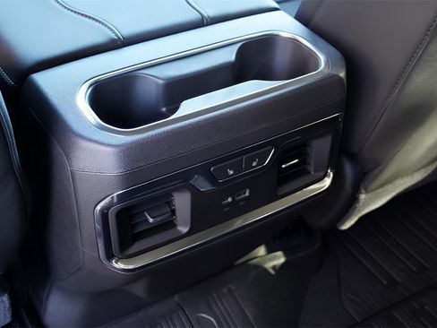 New 2026 GMC Sierra 1500 SLT image 20