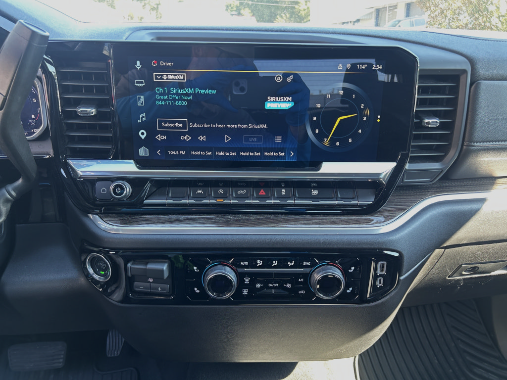 Used 2026 Chevrolet Silverado 1500 RST AWD/4WD image 17