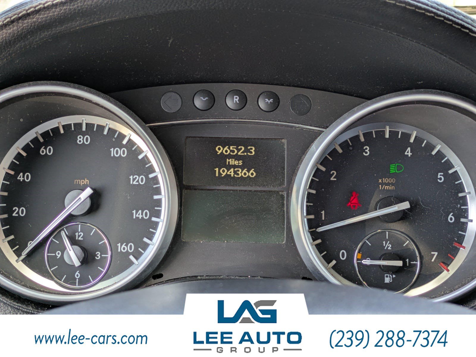 Used 2012 Mercedes-Benz GL 550 4MATIC image 25