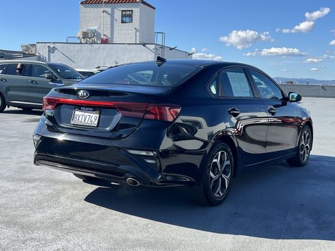 Certified 2021 Kia Forte LXS image 6