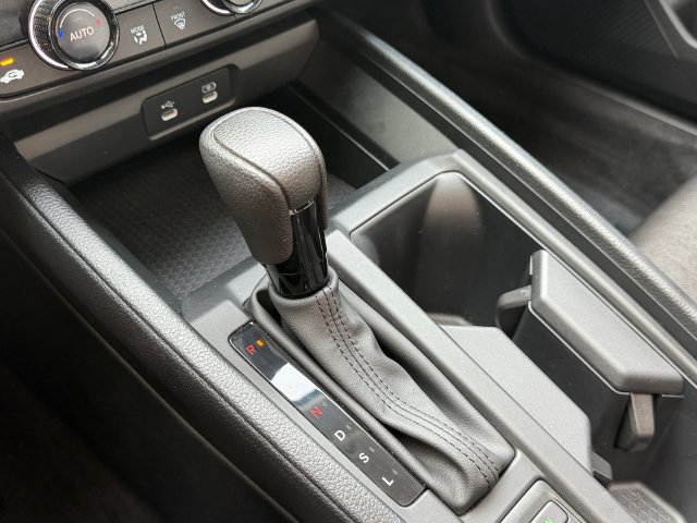 Certified 2024 Honda Accord EX image 27