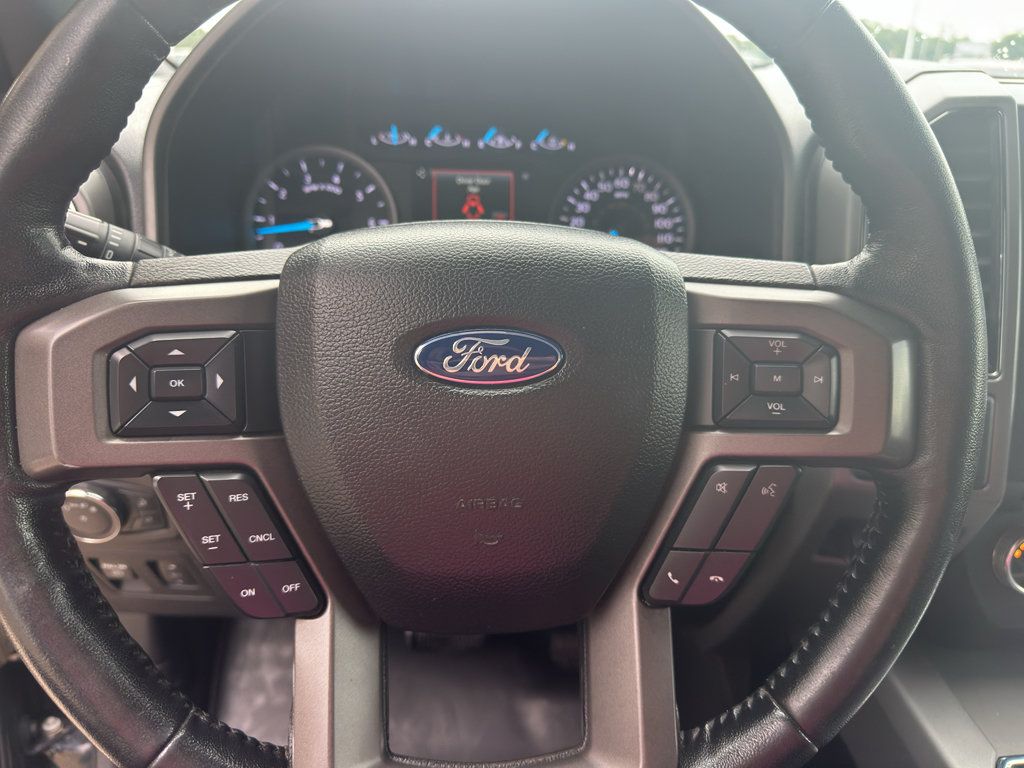 Used 2018 Ford Expedition XLT AWD/4WD image 4