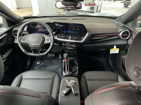 New 2026 Chevrolet Trax RS w/ Sunroof Package image 20