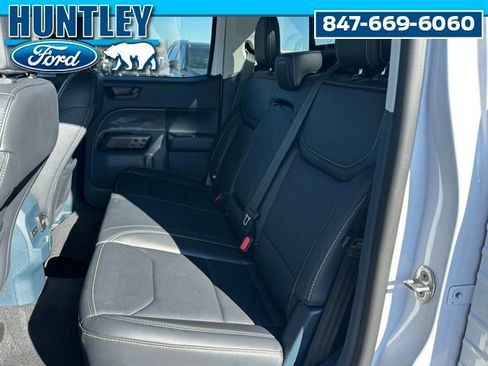 Used 2025 Ford Maverick Lobo image 11