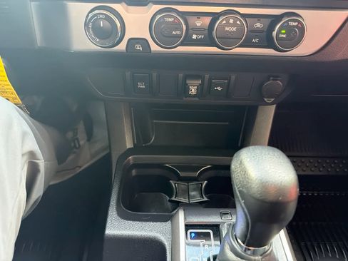 Used 2021 Toyota Tacoma SR5 image 26