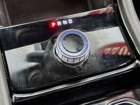 Used 2022 Jeep Grand Cherokee Altitude image 19