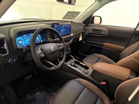 New 2025 Ford Bronco Sport Outer Banks w/ Outer Banks Tech Package+ image 36