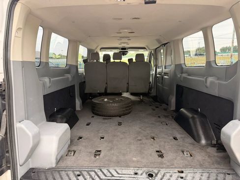 Used 2019 Ford Transit 350 XLT RWD image 12