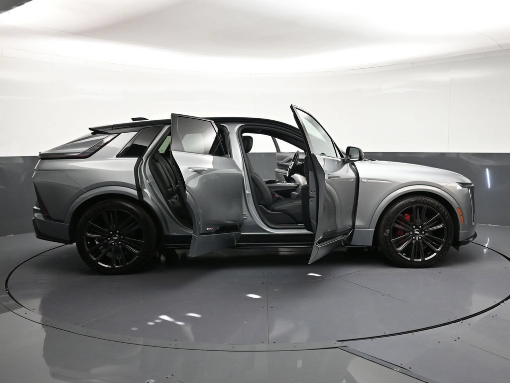 Used 2026 Cadillac Lyriq V w/ LPO, Floor Liner Package AWD/4WD image 33