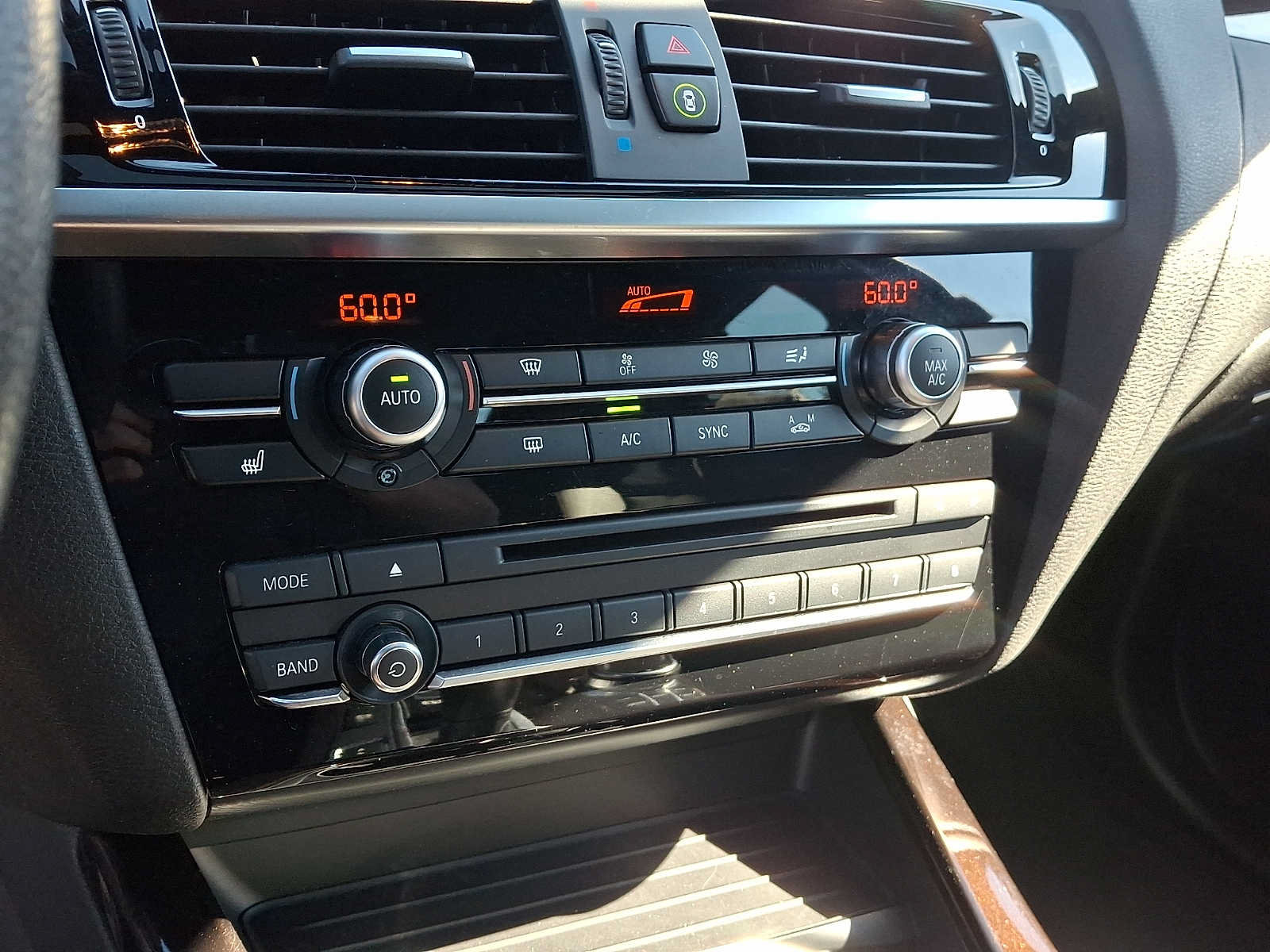 Used 2018 BMW X4 xDrive28i AWD/4WD image 17