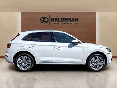 Used 2020 Audi Q5 2.0T Premium Plus w/ Premium Plus Package image 7