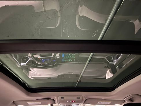 New 2025 Volkswagen Taos SE image 10