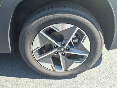 Certified 2025 Hyundai Tucson SEL AWD/4WD image 10