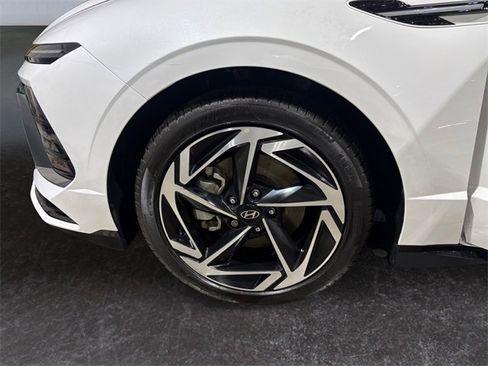 Used 2024 Hyundai Sonata SEL w/ Convenience Package image 14