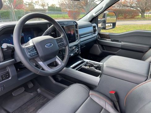 Used 2025 Ford F350 Lariat w/ Lariat Ultimate Package image 18