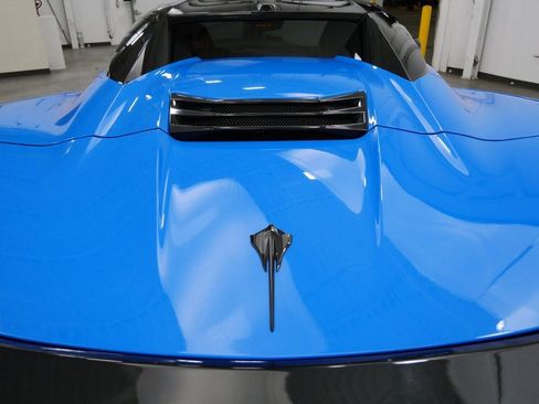 Used 2023 Chevrolet Corvette Stingray Premium Conv w/ Z51 Performance Package image 40