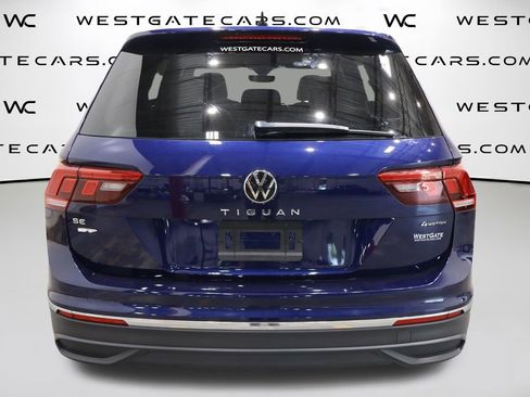 Used 2022 Volkswagen Tiguan SE image 4
