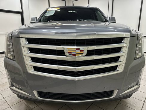 Used 2020 Cadillac Escalade Luxury image 13