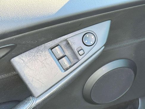 Used 2007 BMW 650i Coupe image 15