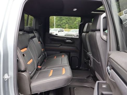 Used 2025 GMC Sierra 1500 AT4 w/ AT4 Premium Package AWD/4WD image 26