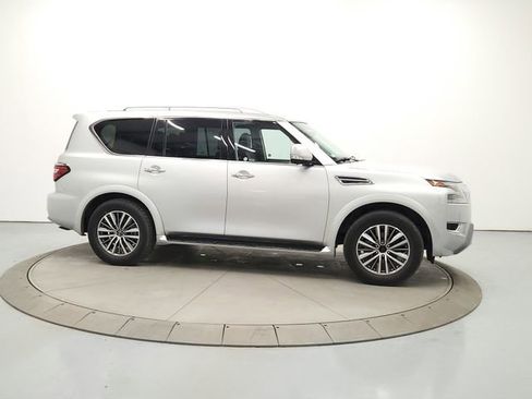Used 2024 Nissan Armada SL image 8